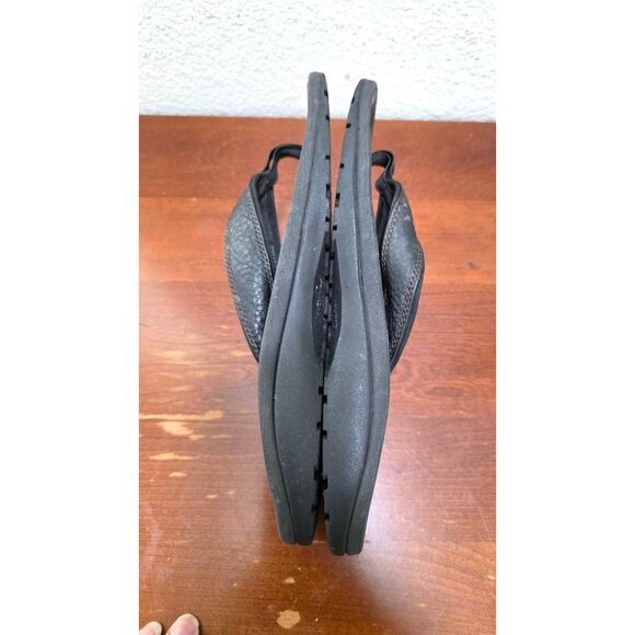 Olukai Black Leather Men's Thong Flip Flop Sandals Rubber Outsole Size 9M - Picture 4 of 8